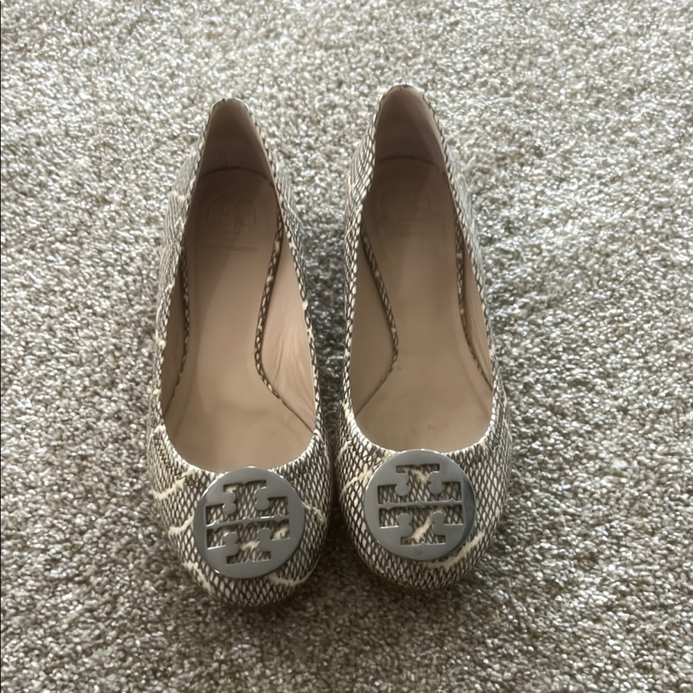 Tory Burch Snake skin loafers.NWOT
